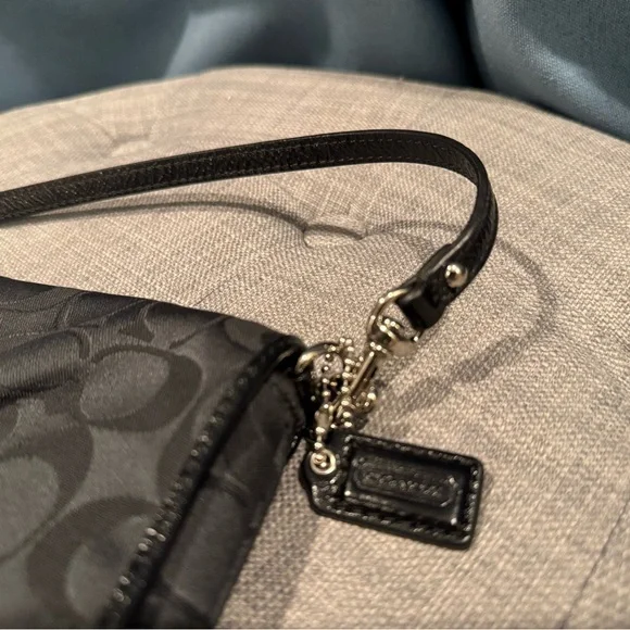 Coach Black Signature Clutch - Picture 4 of 8